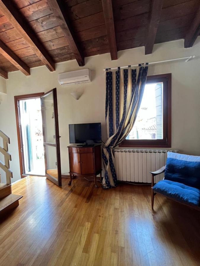 Romantic Rialto Apartment Венеція Екстер'єр фото