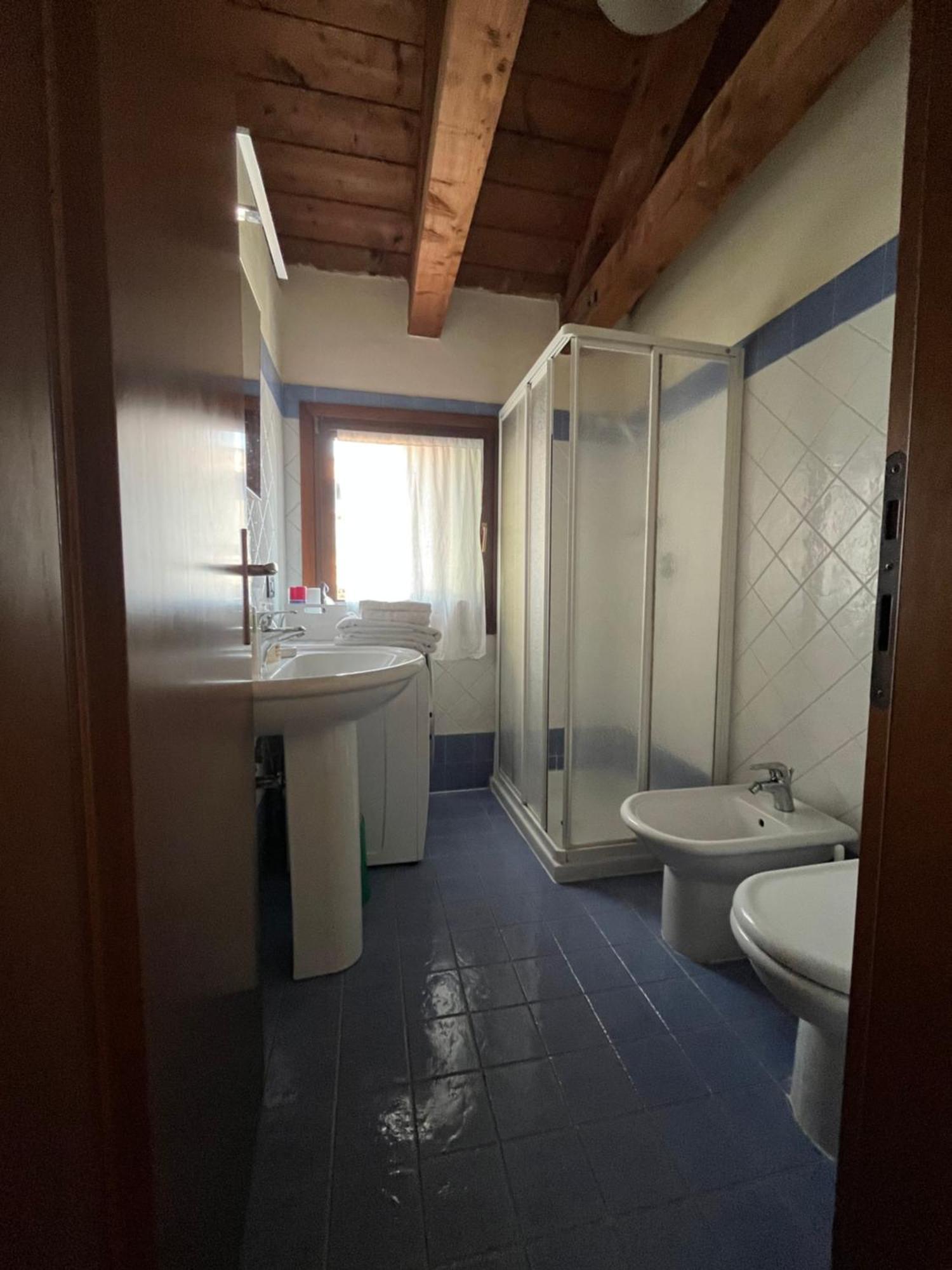 Romantic Rialto Apartment Венеція Екстер'єр фото
