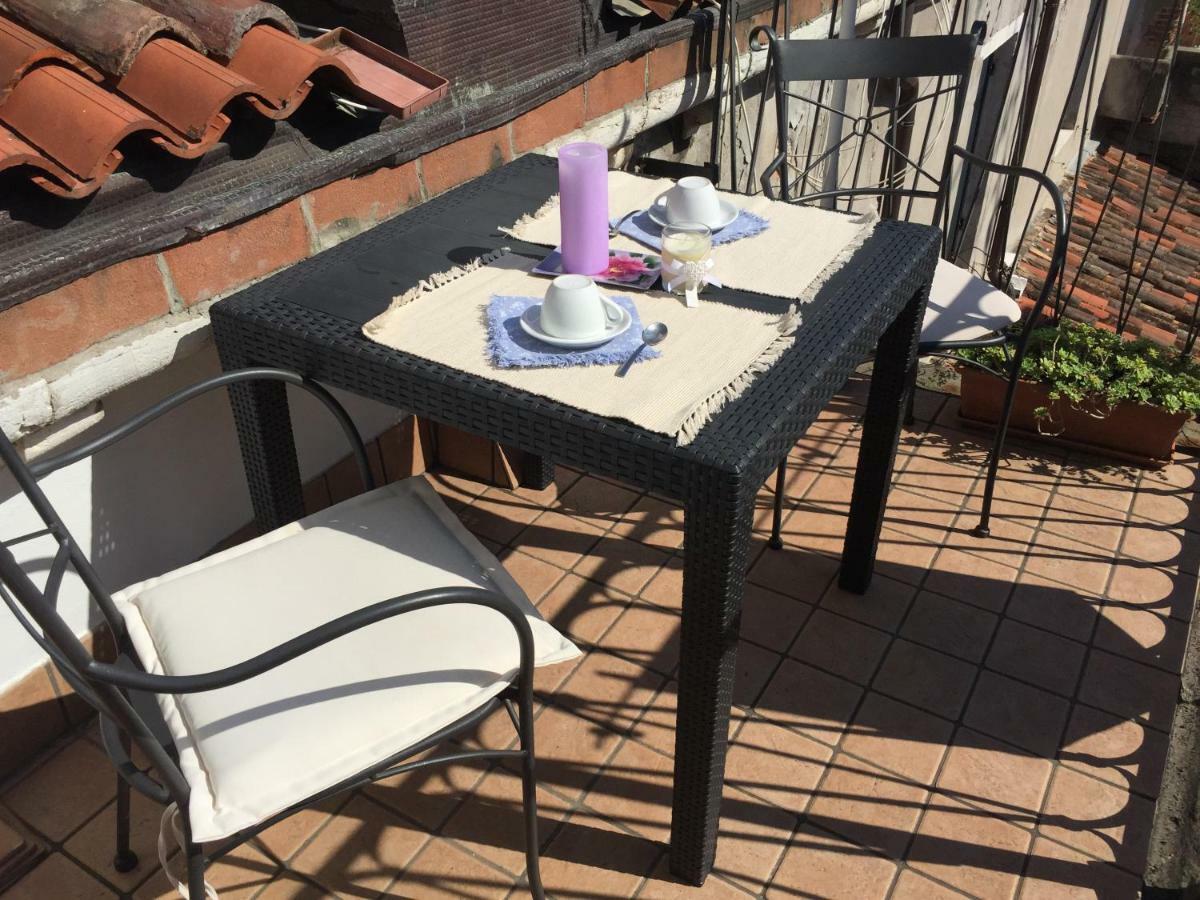 Romantic Rialto Apartment Венеція Екстер'єр фото