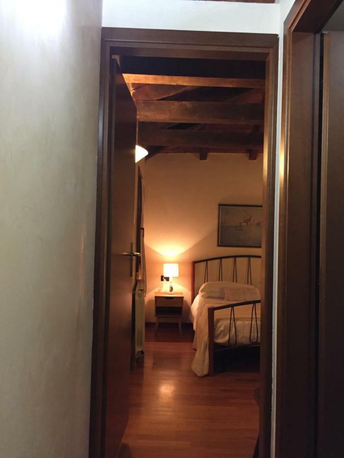 Romantic Rialto Apartment Венеція Екстер'єр фото